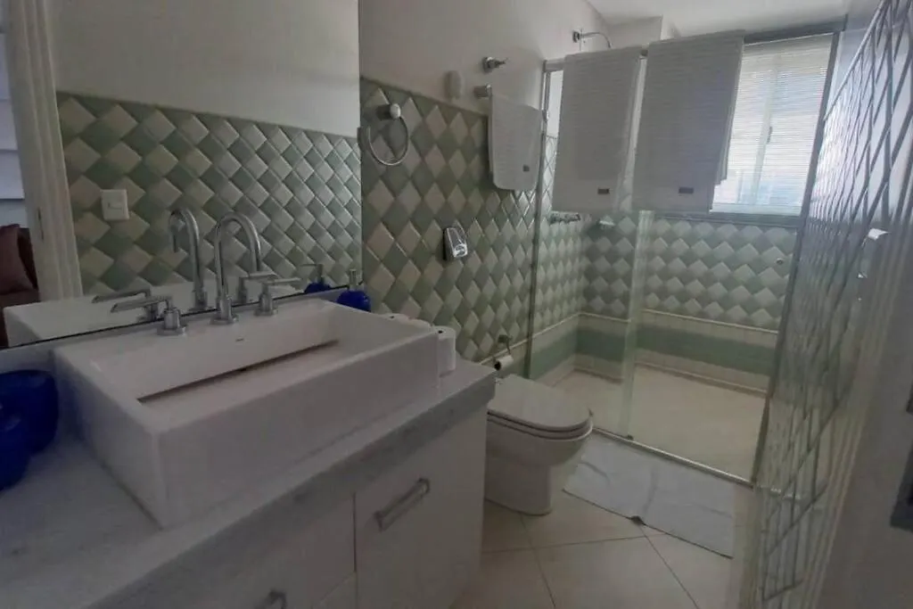 Apartamento Frente Mar De Balneario Camboriu - Av Atlantica 0*,  Brazil