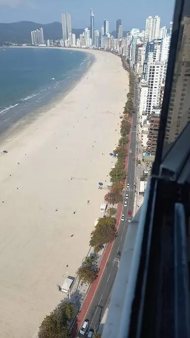 Apartamento Frente Mar De Balneario Camboriu - Av Atlantica